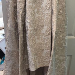 COPY - Cache Size 8 High Low Damask Ivory/Champ Dress OBO